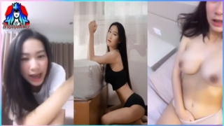 คลิปหลุดเน็ตไอดอลคนดัง น้องเบนซ์ MLIVE ไลฟ์ชดชวนยูสคุยยั่วก่อนเเก้ผ้าเปิดหน้าอกโชว์หัวนมชมพู โคตรเด็ดน่าเย็ดสุดๆ