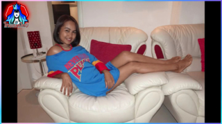 หนังเอ็กซ์ไทยเย็ดฝรั่ง ThaiSwinger น้องลิลลี่สาวผิวคล้ำโดนพี่หรั่งจัดหนักเย่อหีรัวๆกระเเทกหีเเทงจนจุกก่อนชักว่าวปล่อยน้ำเเตกเต็มเนินหี