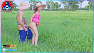 เย็ดเอ้าดอร์ risahub คนดังจากทวิตเตอร์ใส่ชุดผ้าถุงผ้าขาวม้า ยืนเย็ดจัดหนักซอยหีเเล้วอุ้มเย็ดในบรรยากาศฟิวทุ่งนา